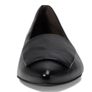 Ballerina Pointed Toe Flat
Women's Leather Loafer Flats